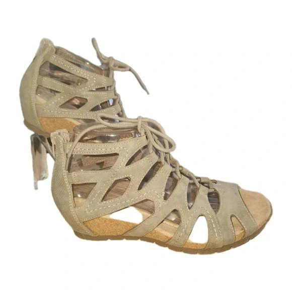 Earth Spirit "Meaghan" Gladiator Wedge Sandals - Boho Laser Cut - Size 8.5 NWOB - Picture 4 of 11